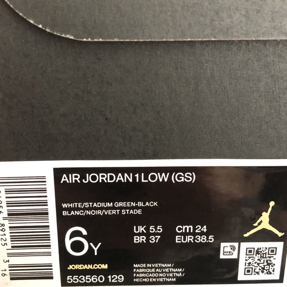 💚🤍NIKE AIR JORDAN 1 LOW GS SNEAKERS🤍💚 - Picture 11 of 13